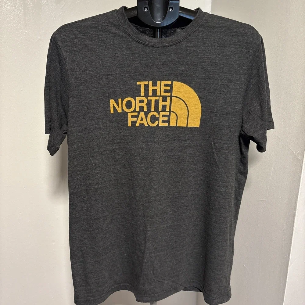 The North Face Men's Black Logo Graphic Crew Neck Short Sleeve T-Shirt Size L